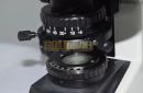 MICROSCOPIO TRINOCULAR OTICA INFINITA PLANLANACROMATICO LED CONDENSADOR CAMPO ESCURO 1600X